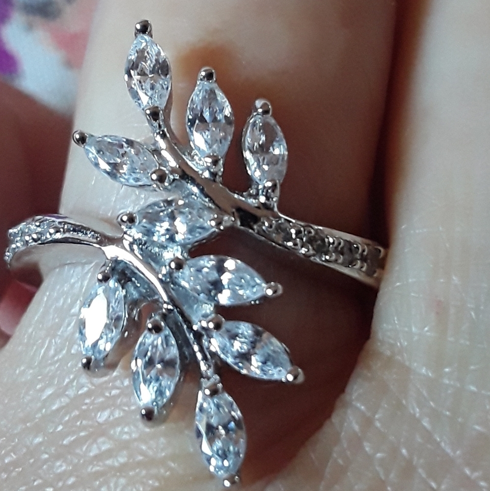Absolute CZ Sterling silver ring size 5